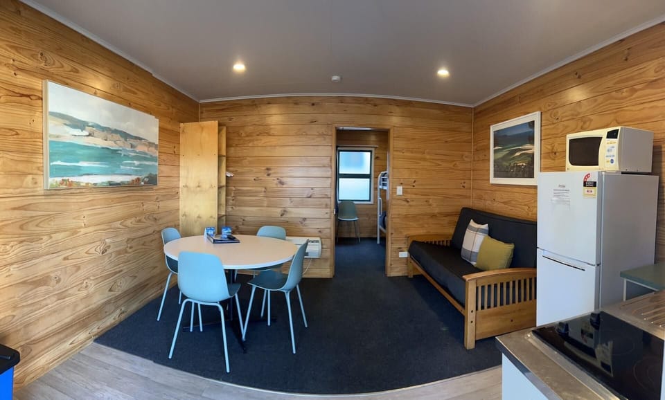 Kitchen Cabin - Shared Bathroom  | Iron/ironing board (on request), cribs (free), WiFi (free), bed sheets