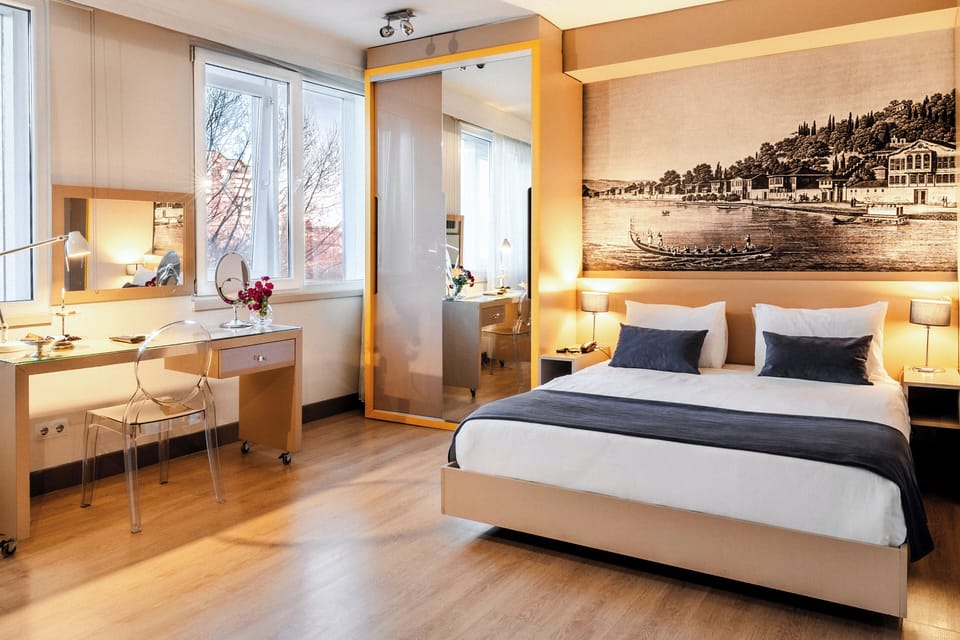 Studio | Premium bedding, minibar, in-room safe, soundproofing
