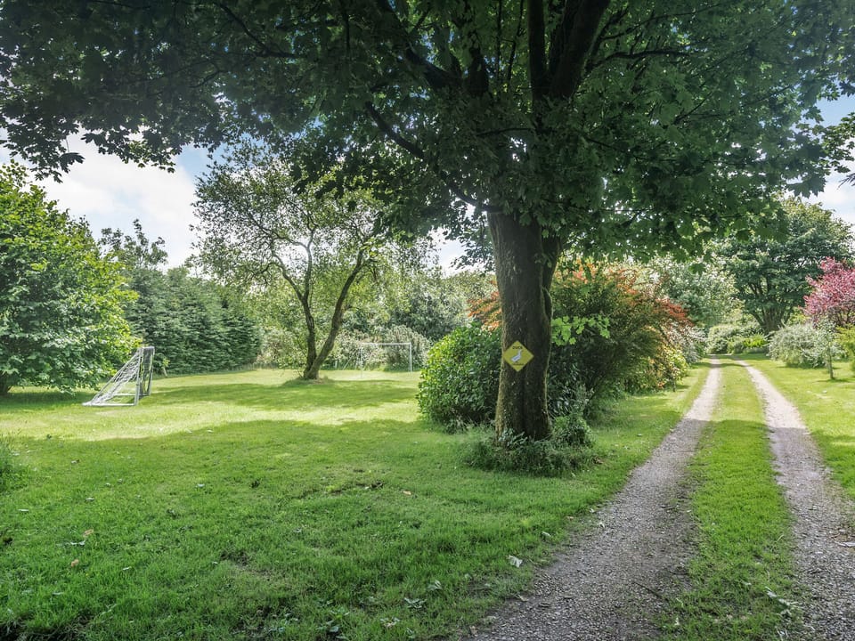 Cottage | Property grounds