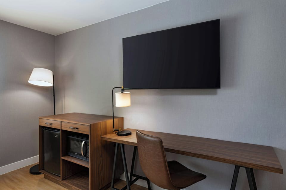 Soundproofing, iron/ironing board