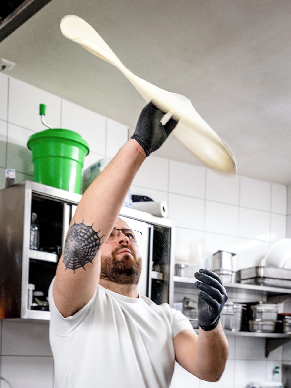 Lunch and dinner served, Italian cuisine