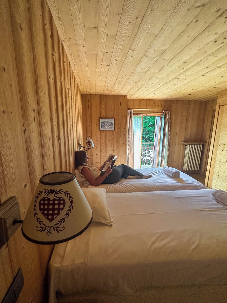 Twin Room | In-room safe, individually decorated, individually furnished, desk