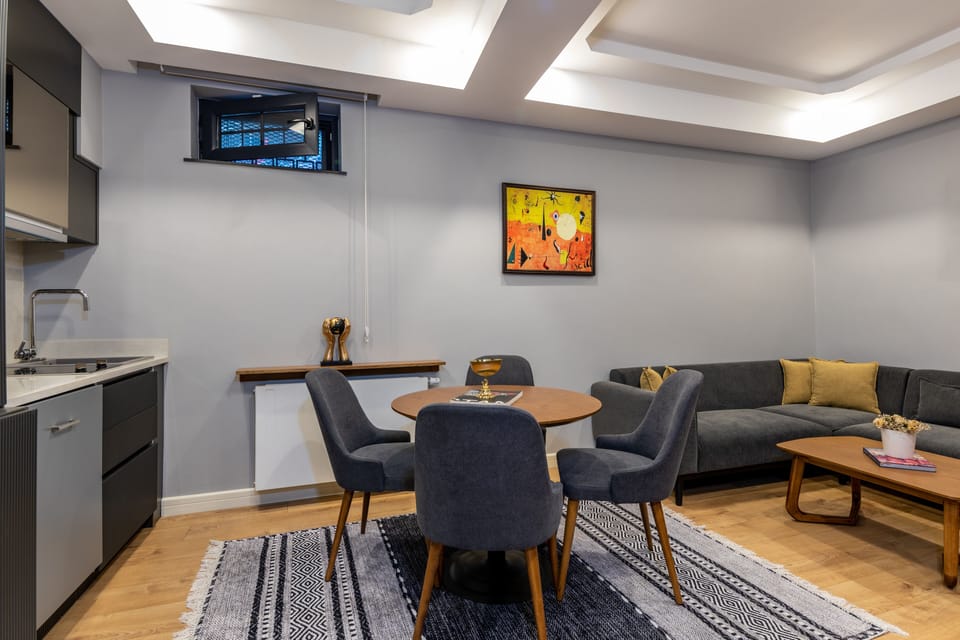 Grand Suite (Half Basement with 2 Small Windows) | Desk, laptop workspace, soundproofing, iron/ironing board
