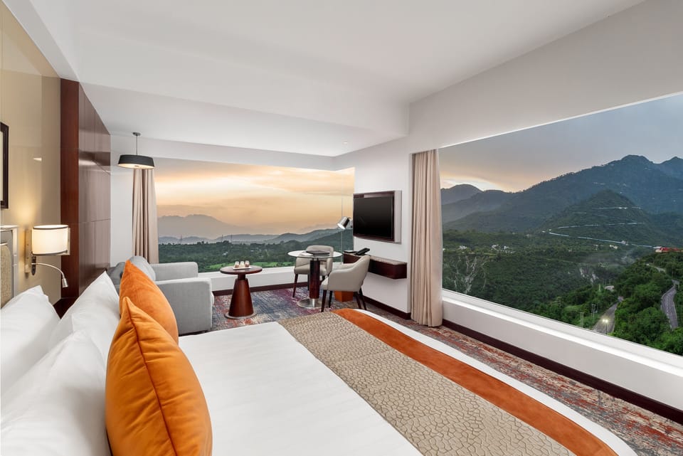 Premium bedding, minibar, in-room safe, desk