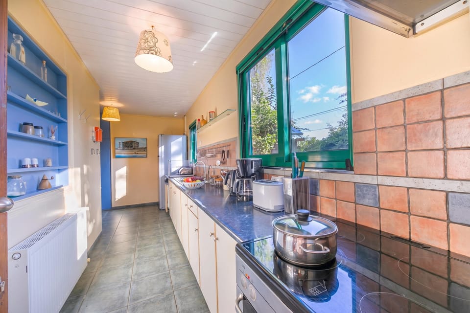 Family Villa, 2 Bedrooms, 2 Bathrooms (Villa Revita Kourouta beach) | Private kitchen | Electric kettle, dining tables