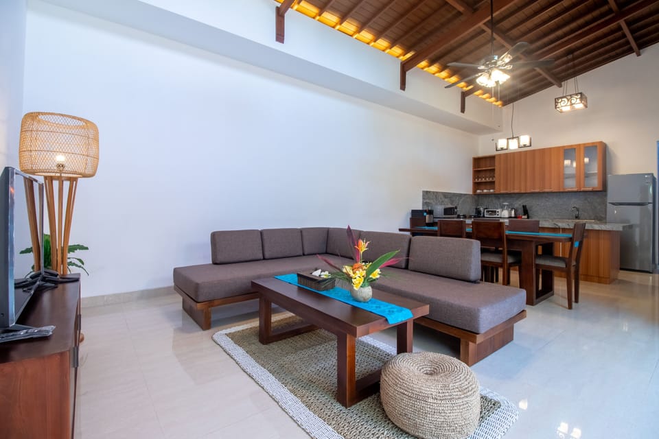 Exclusive Villa | Living area | 32-inch LED TV with cable channels, TV