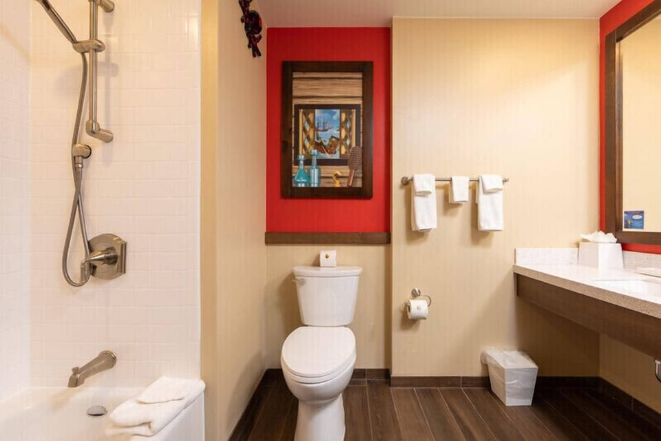 Pirate Theme | Bathroom | Combined shower/tub, hair dryer, towels, soap