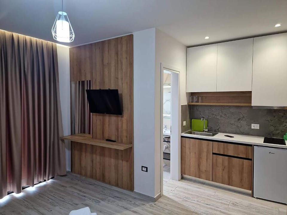 Suite, Sea View | Private kitchen