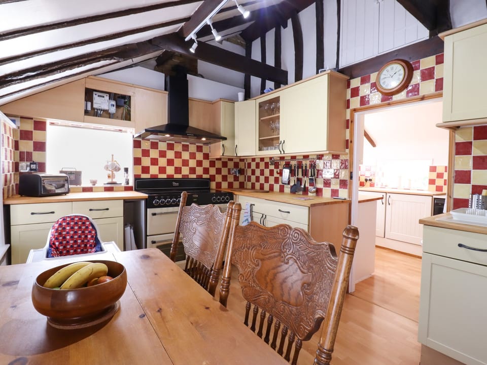 Cottage | Interior