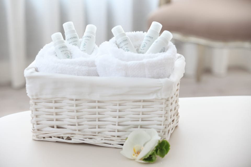 Shower, free toiletries, hair dryer, towels