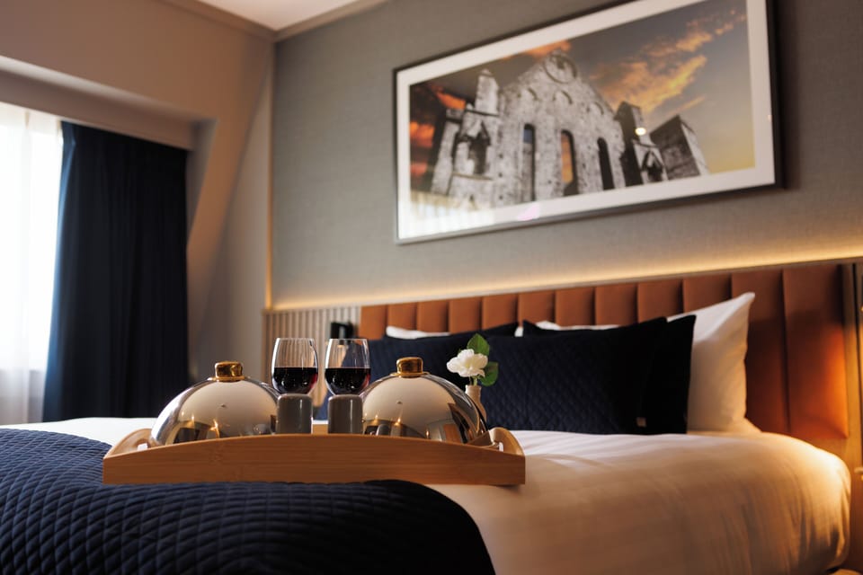 Executive Double Room | Premium bedding, desk, laptop workspace, blackout drapes