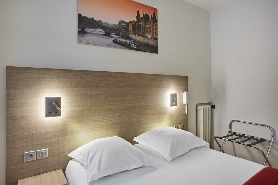 Superior Double Room | Minibar, in-room safe, desk, soundproofing