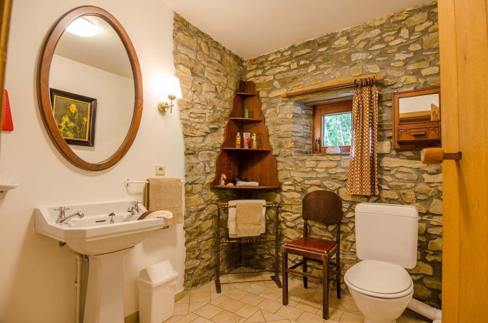 House, Private Bathroom | Bathroom