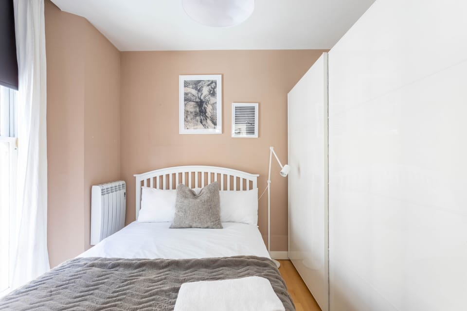 2 bedrooms