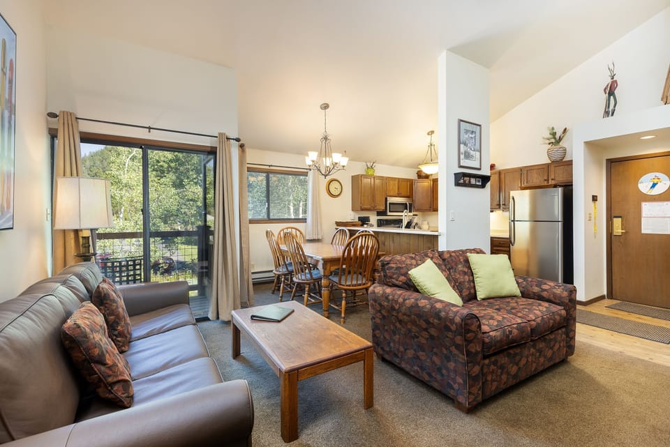 Condo, 2 Bedrooms | Interior