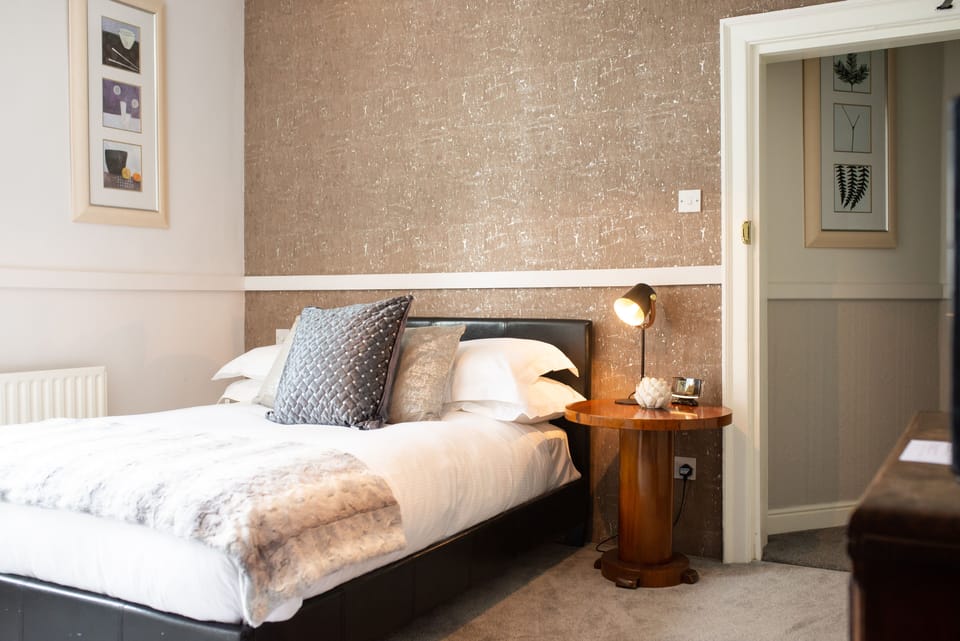 Standard Double Room, Ensuite (Room 3)