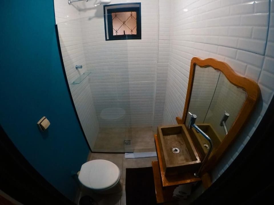 Family Room | Bathroom | Shower, towels