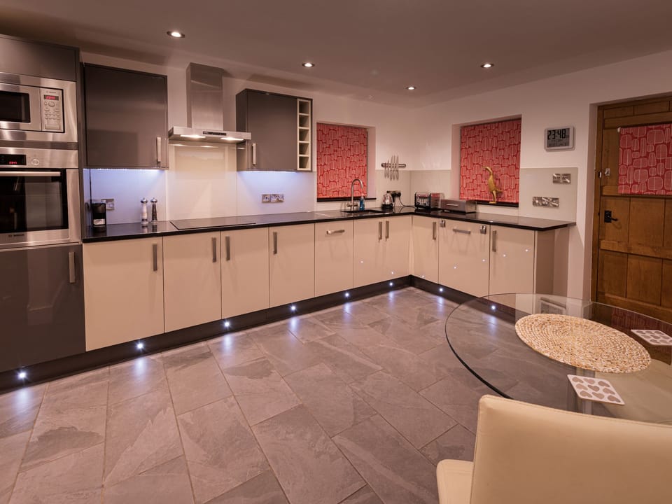 Cottage | Interior