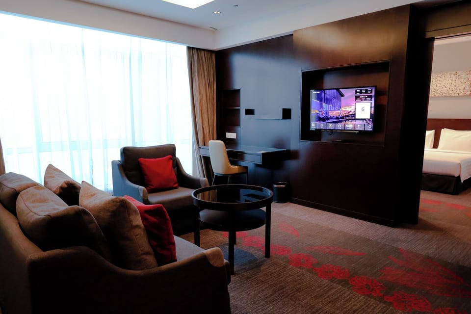 Deluxe Studio | Living area | 40-inch LED TV with digital channels