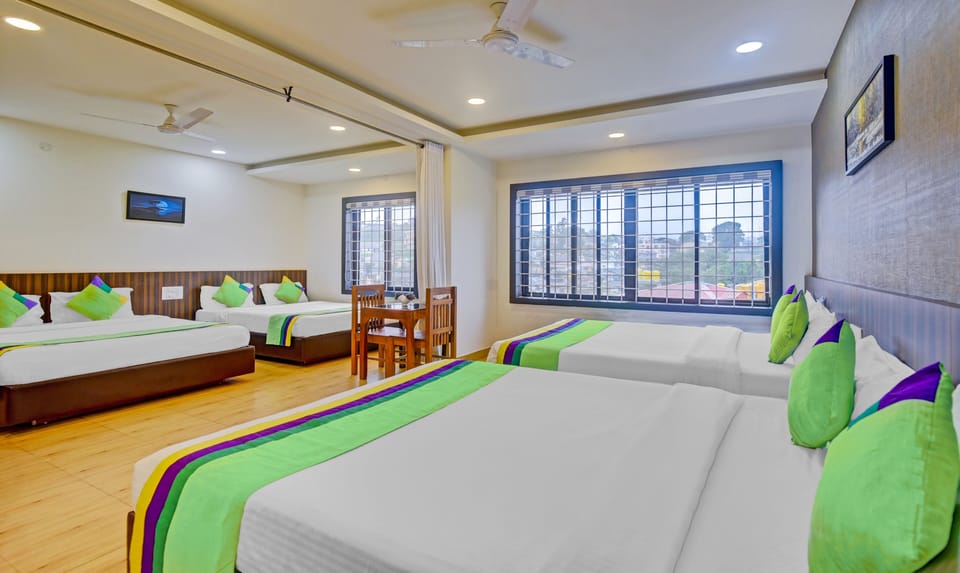 Premium Room | Iron/ironing board, bed sheets
