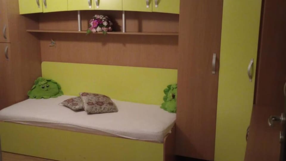 Apartment, 1 Bedroom, Accessible, Smoking | Exterior