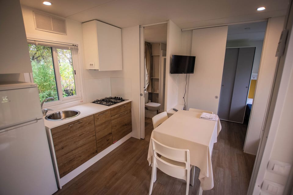 Chalet, 1 Bedroom, Smoking, Patio | Private kitchen