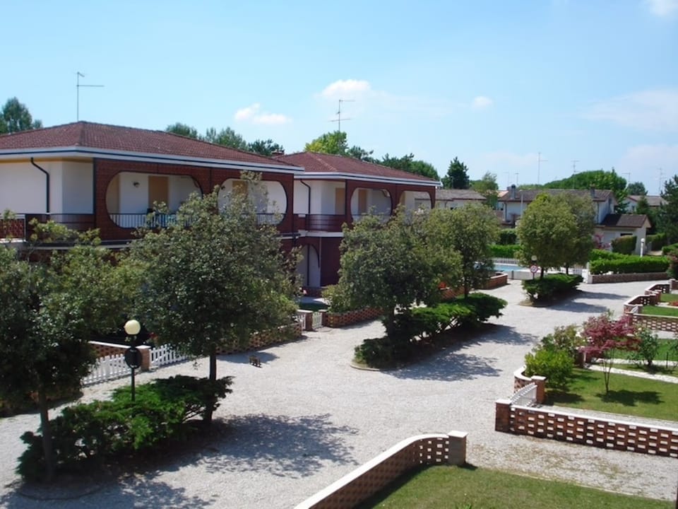 Villa, 3 Bedrooms, Balcony, Garden View | Property grounds