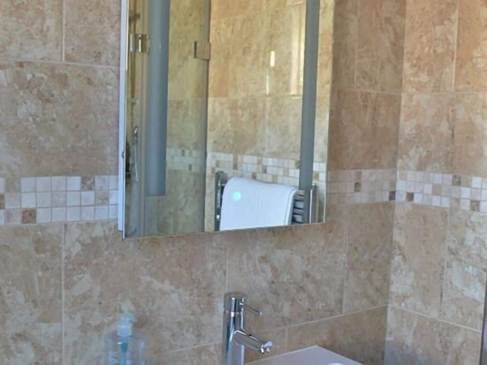 Suite, Shared Bathroom, Garden View (Room Only ) | Bathroom