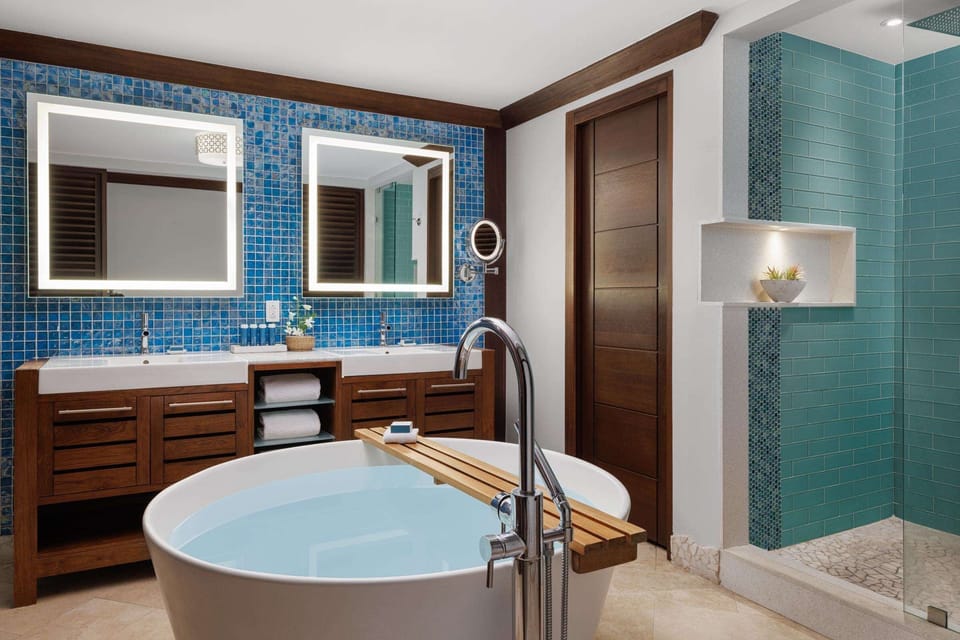 Luxury Suite, 1 Bedroom, Garden View (Crystal Lagoon Swim-Up Butler Suite) | Bathroom | Designer toiletries, hair dryer, towels