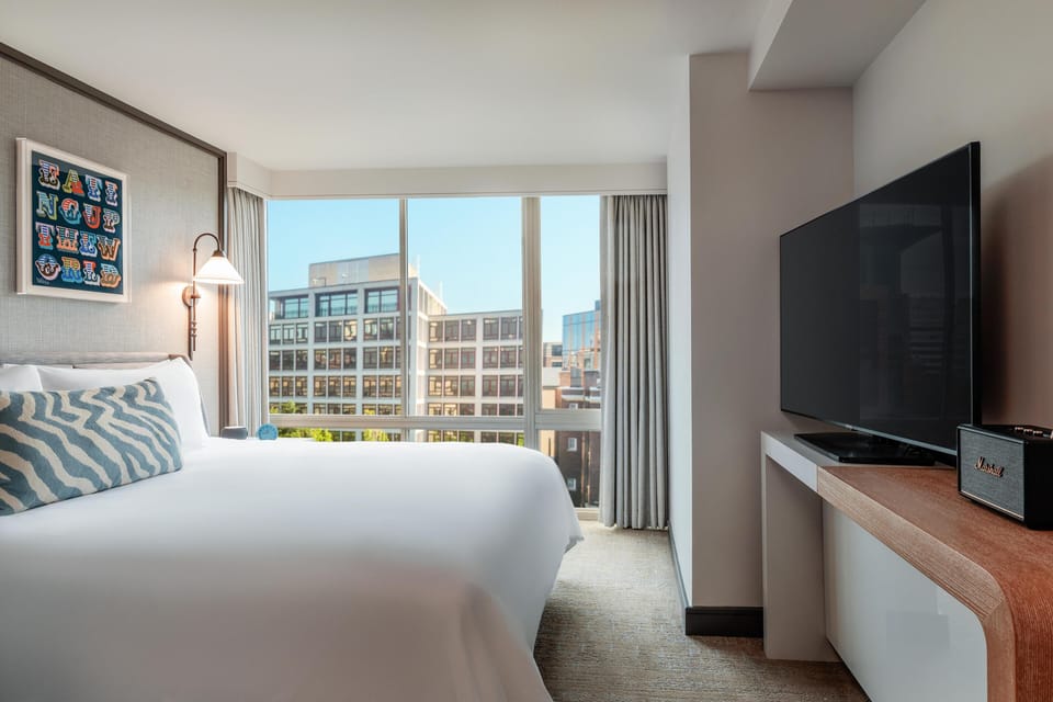 Premium bedding, in-room safe, desk, laptop workspace