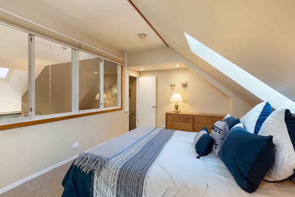 2105 The Pines 3 Bedroom Condo by RedAwning Apartment in Keystone