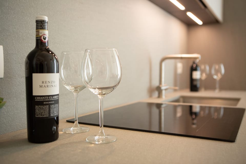 Luxury Apartment, 3 Bedrooms | Private kitchen | Fridge, oven, stovetop, dishwasher