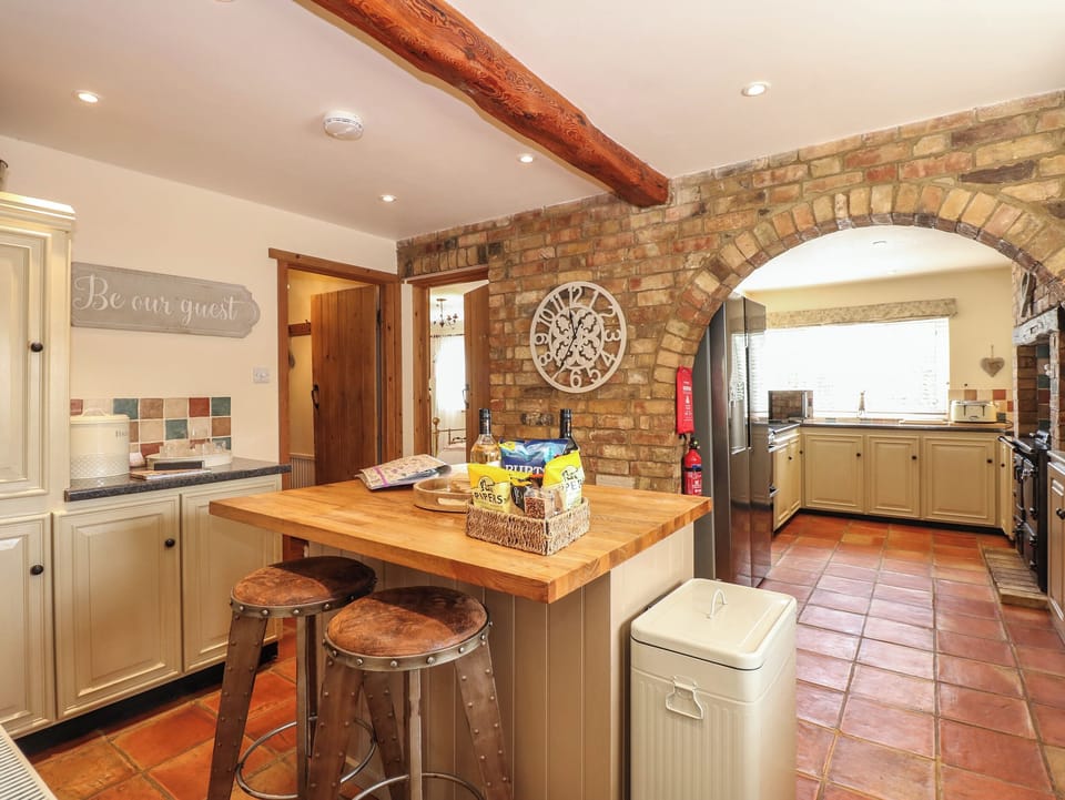 Fridge, microwave, dishwasher, electric kettle