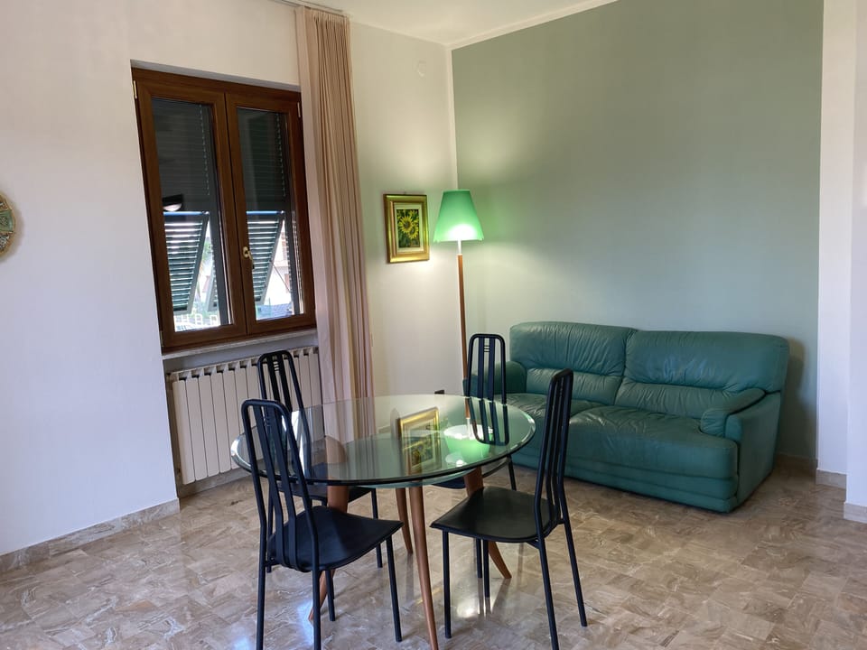Apartment, 3 Bedrooms, Balcony, Garden View | Interior