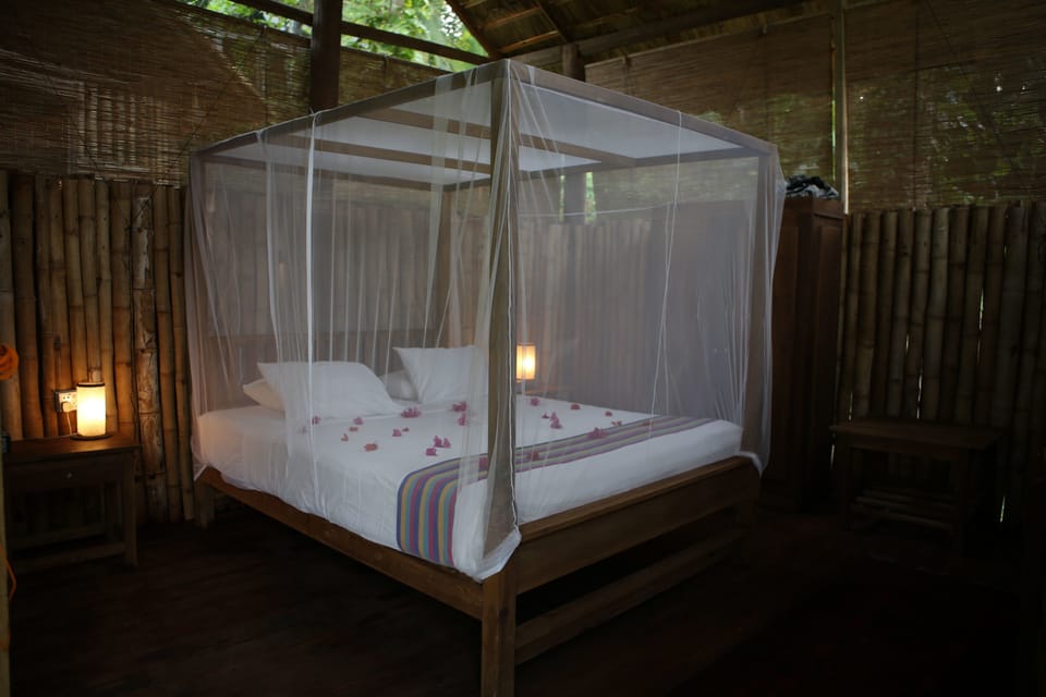 Bamboo Hut | In-room safe, desk, WiFi (free)