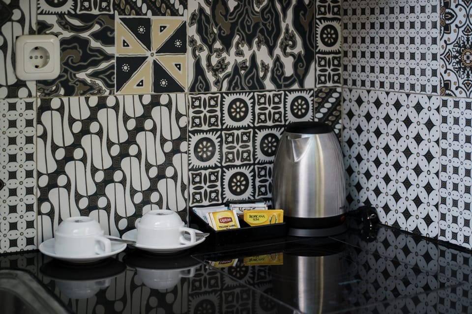 Garden Pool Villa | Private kitchenette | Fridge, coffee/tea maker, electric kettle