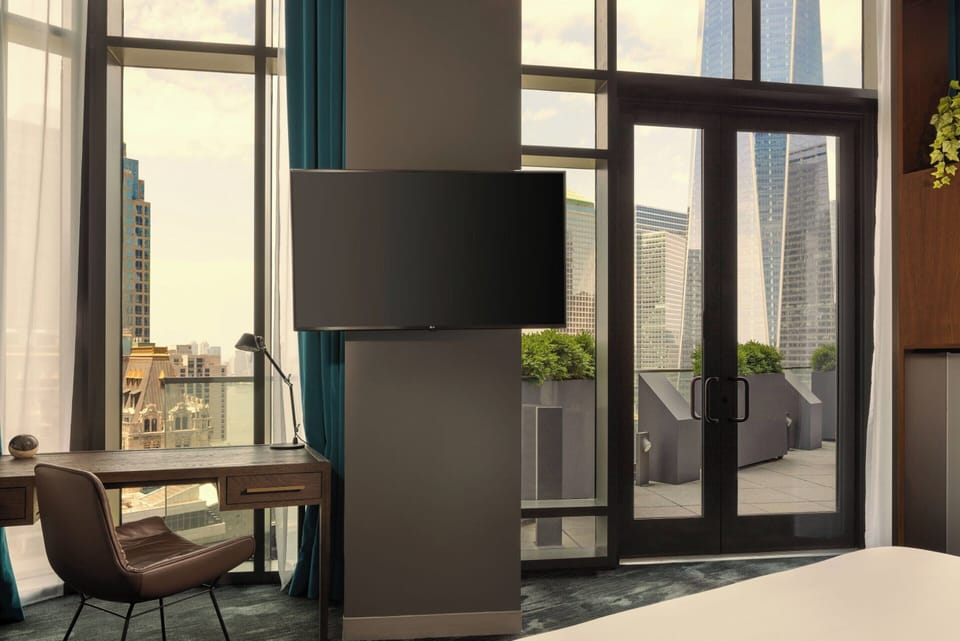 Premium bedding, in-room safe, desk, laptop workspace