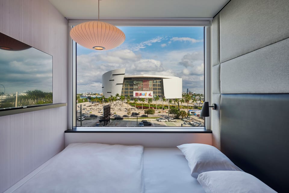 Room, 1 King Bed | City view