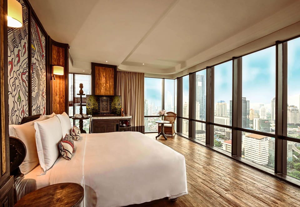 Grand Orient - King Room (2 adults + 1 child) | Premium bedding, down comforters, memory foam beds, minibar