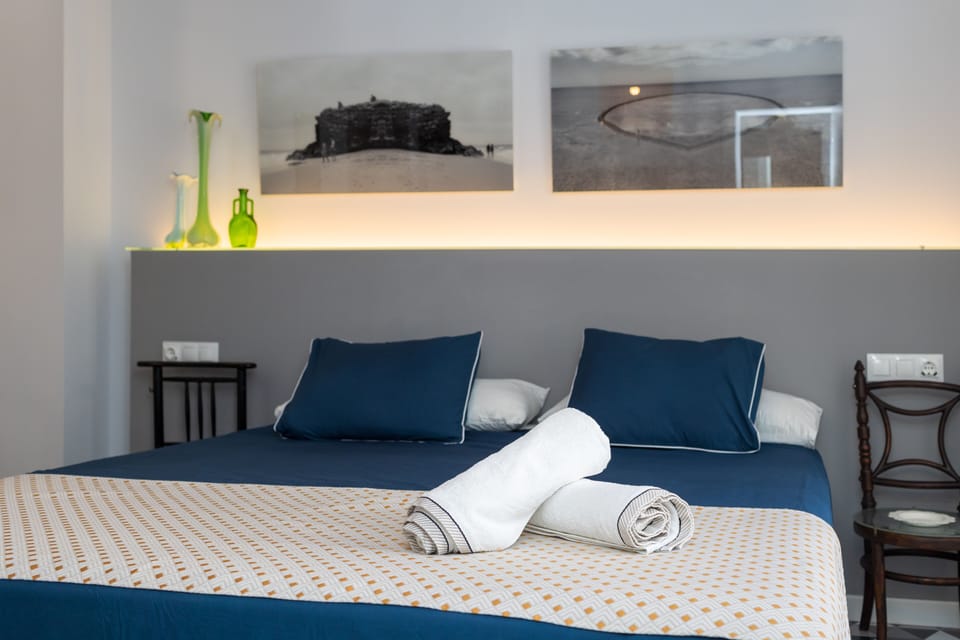 Suite La Almiranta City | 1 bedroom, premium bedding, down comforters, individually decorated