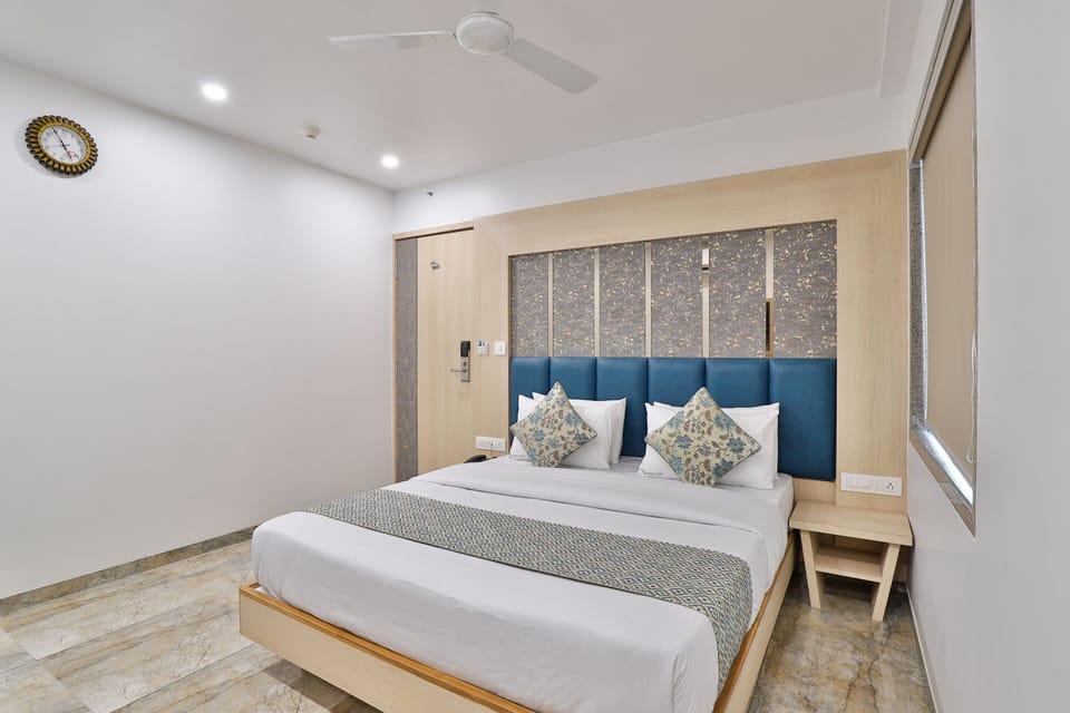 Club Room | Soundproofing, free WiFi, bed sheets