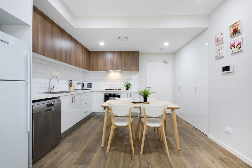 Apartment, 2 Bedrooms | Private kitchen | Full-size fridge, microwave, oven, stovetop