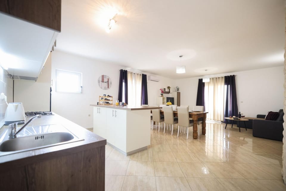 House, Smoking | 3 bedrooms