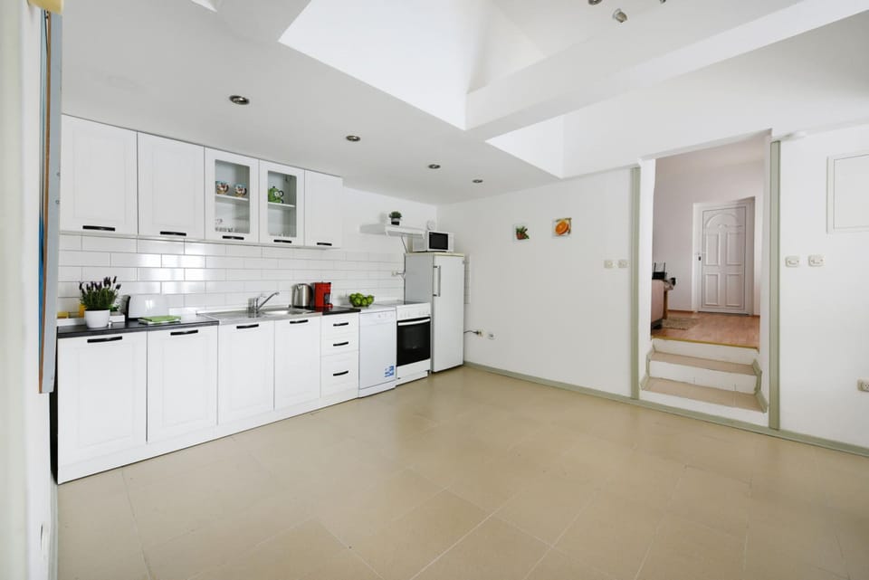 House, Smoking | 2 bedrooms