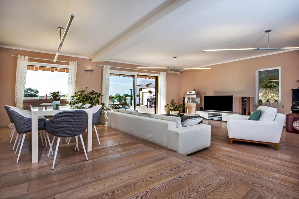 Villa | 4 bedrooms, WiFi