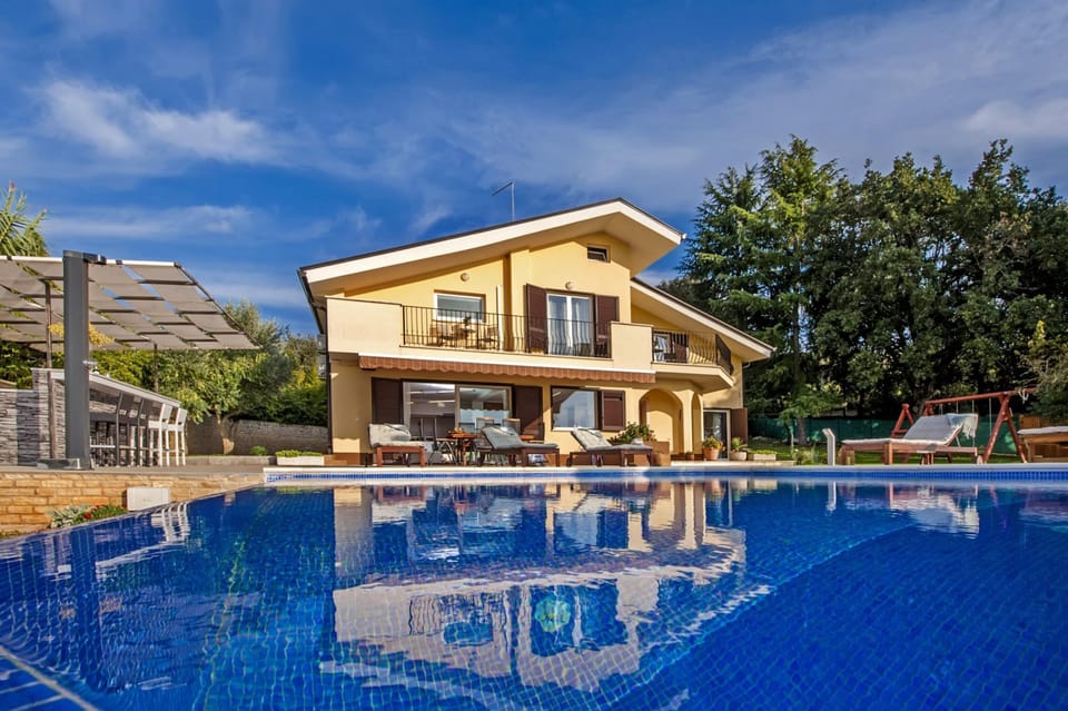House | 4 bedrooms, WiFi