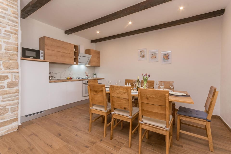 House | 4 bedrooms, WiFi