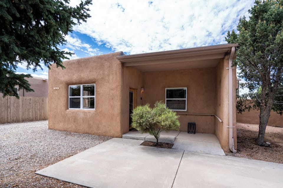 House (1 Bedroom) | Front of property