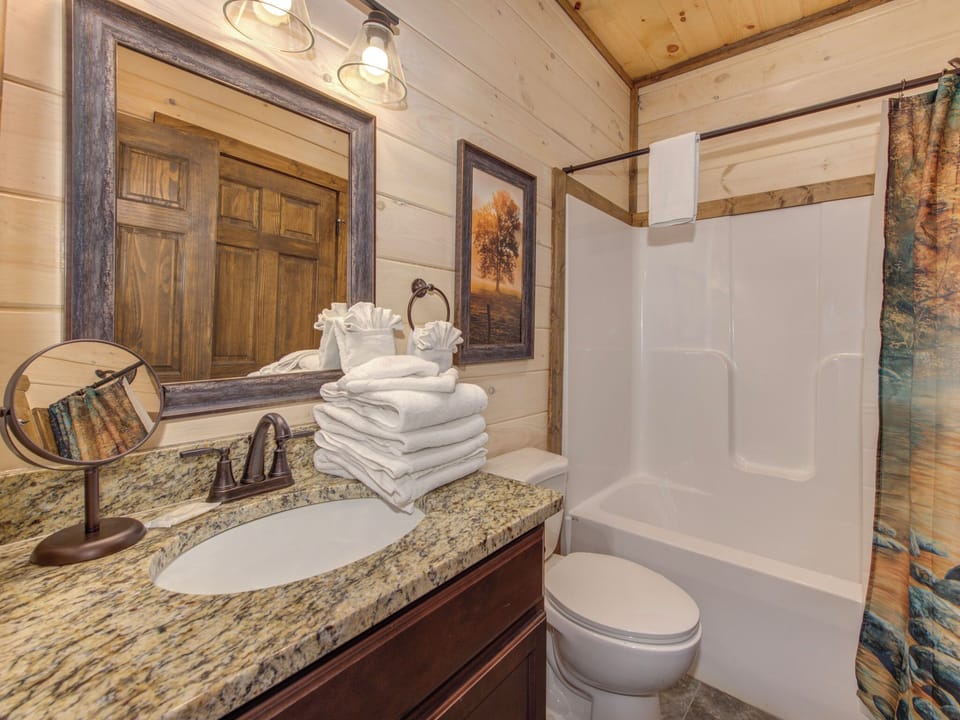 Twisted Pines by Smoky Cove Resort Cabin in Sevier County