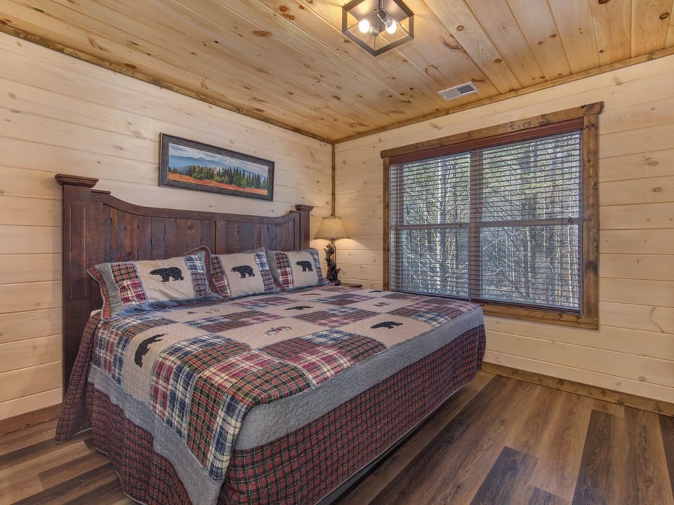 Twisted Pines by Smoky Cove Resort Cabin in Sevier County